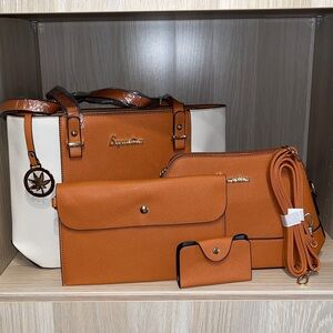 NEW Soperwillton Purse